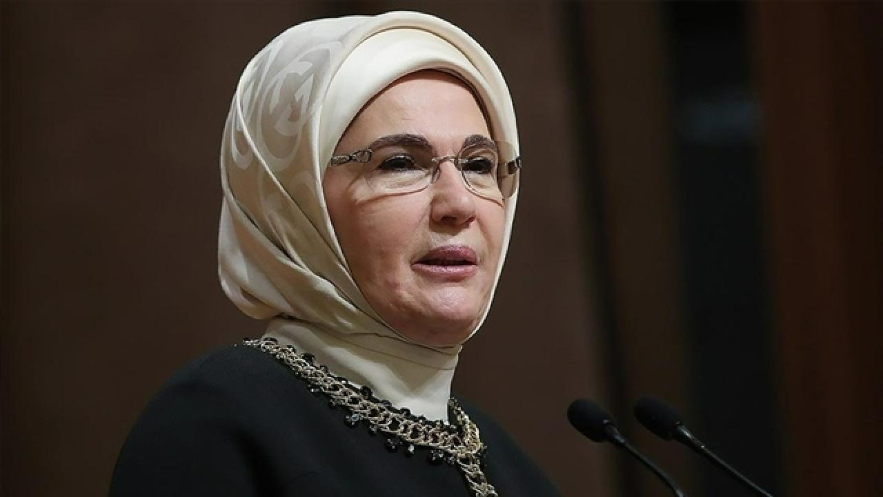 Emine Erdoğan’dan AK Parti Kadın Kolları Kongresi’ne destek