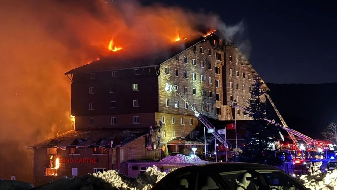 Bolu İl Özel İdaresi Genel Sekreteri ve yardımcısı gözaltına alındı