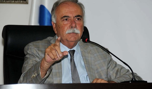 AK Parti'den terbiyesiz başkana 1 liralık dava!