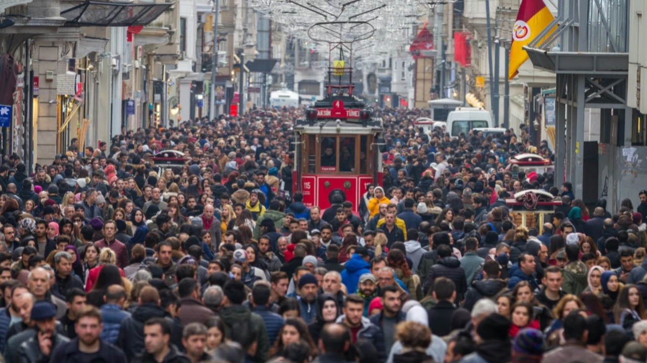TÜİK verileri açıkladı! Türkiye'nin 2024 yılı nüfusu belli oldu