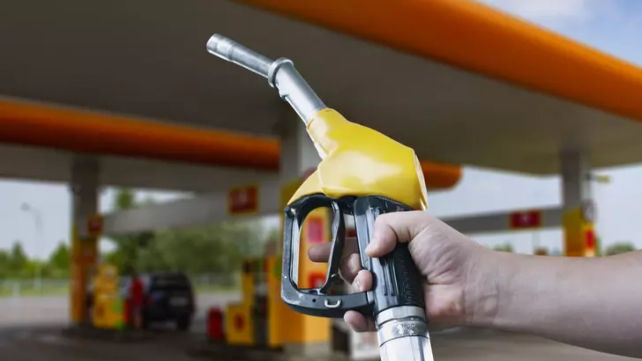 Akaryakıt fiyatlarına yeni zam! İşte 8 Şubat güncel benzin, motorin fiyatları