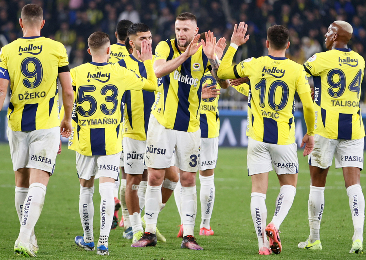 Fenerbahçe'nin UEFA Avrupa Ligi'ne eklediği 3 isim belli oldu! Diego Carlos listede yer almadı