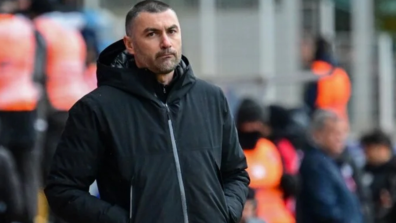Kırmızı kart gören Kasımpaşa teknik direktörü Burak Yılmaz Fenerbahçe maçında yok