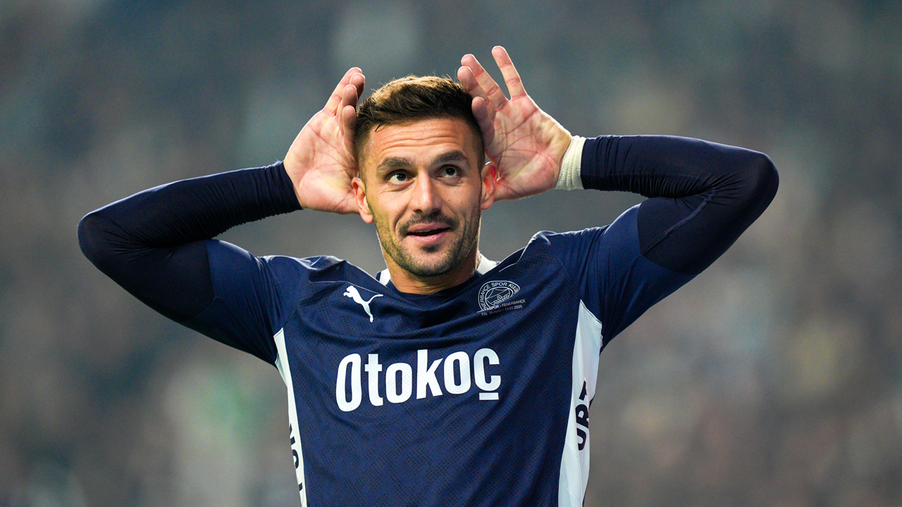 Fenerbahçe'de gündem Dusan Tadic! Geleceğiyle ilgili kararını sene sonu verecek