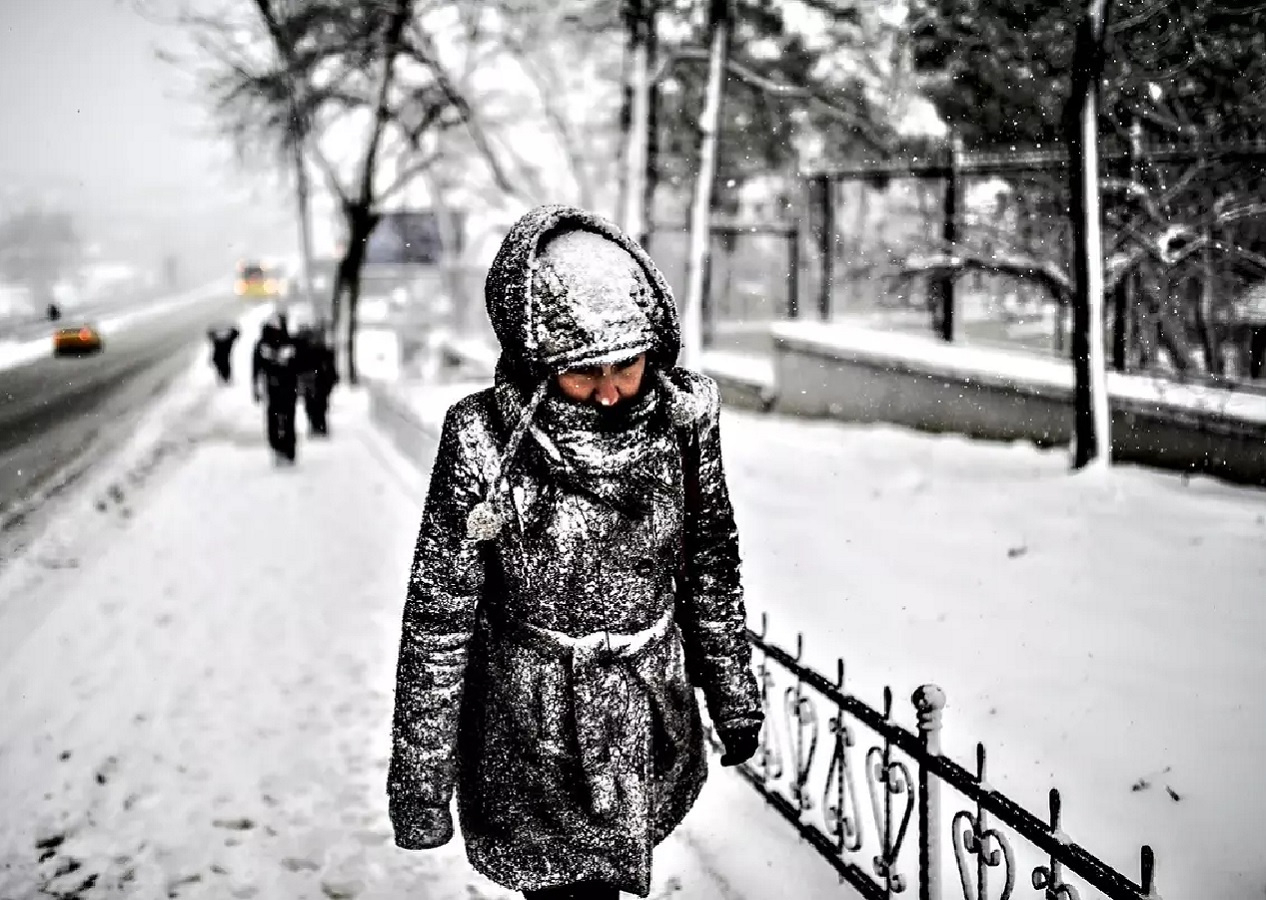 İstanbullular dikkat! Kar yağışı çok daha kuvvetli geliyor...
