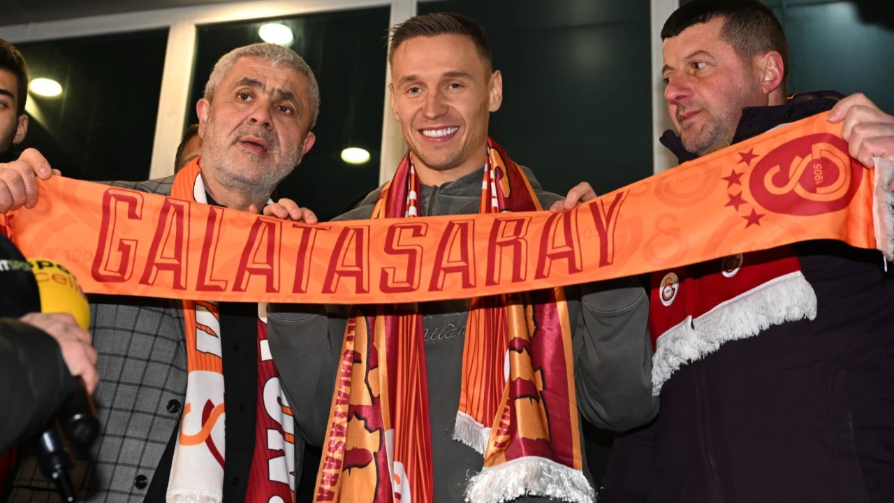 Galatasaray'ın yeni transferi Przemyslaw Frankowski İstanbul'a geldi!