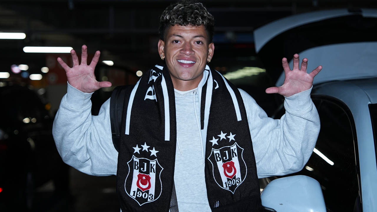 Beşiktaş'ta sürpriz ayrılık! Elan Ricardo'nun yeni adresi açıklandı