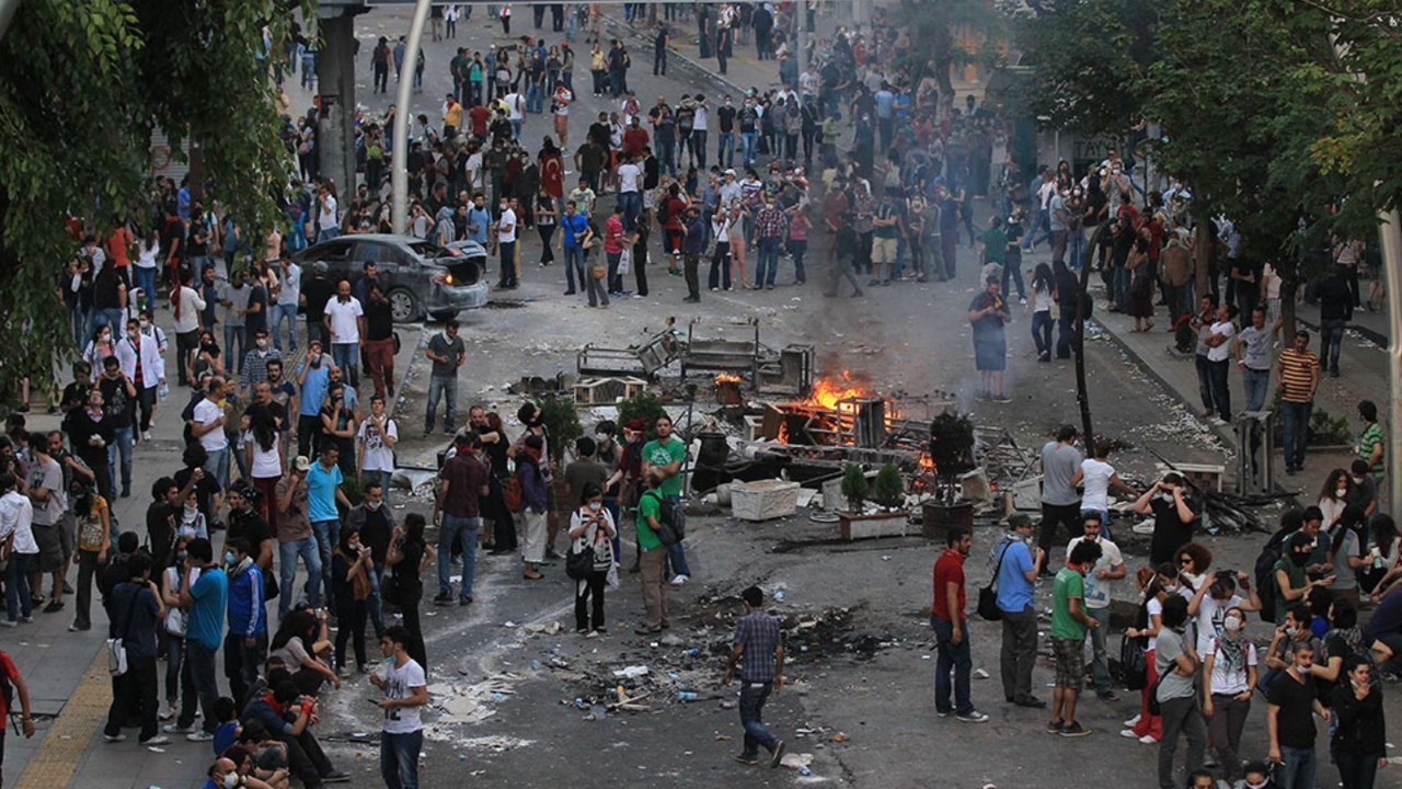 Gezi Parkı davasında flaş karar! Mücella Yapıcı, Yiğit Ali Ekmekçi ve Ali Hakan Altınay beraat etti...