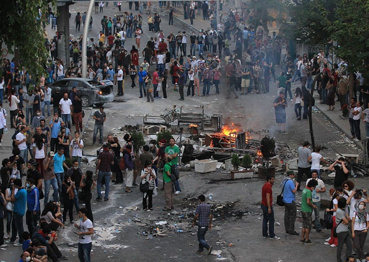 Gezi Parkı davasında flaş karar! Mücella Yapıcı, Yiğit Ali Ekmekçi ve Ali Hakan Altınay beraat etti...