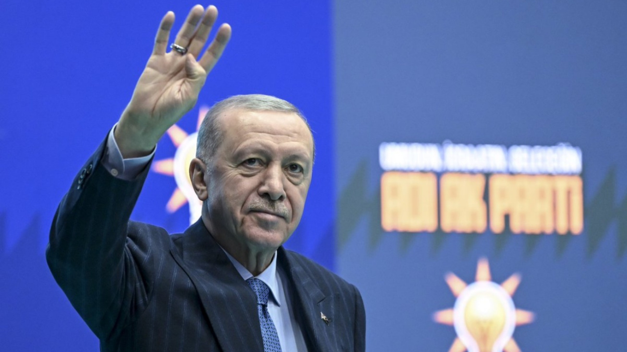 Merakla bekleniyordu... AK Parti'nin yeni sloganı belli oldu! "Adında AK, ışığında istikbal" Gözler 23 Şubat'ta...