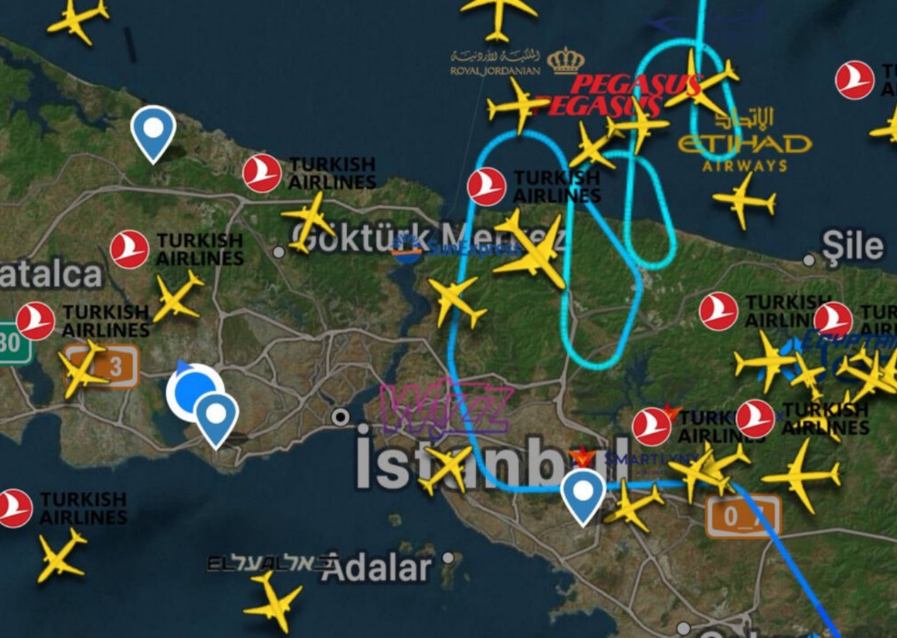 Uçaklar havada tur atıyor! İstanbul'da kar yağışı hava trafiğini aksattı! Sabiha Gökçen'de yüzde 20 uçuş iptal edildi...