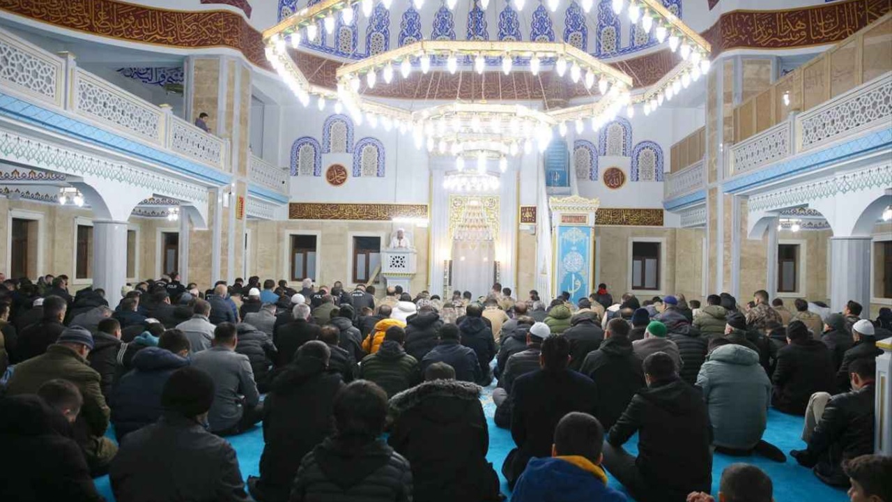 Beraat Kandili nedir? Beraat Kandili önemi ne? Hangi dualar okunur?