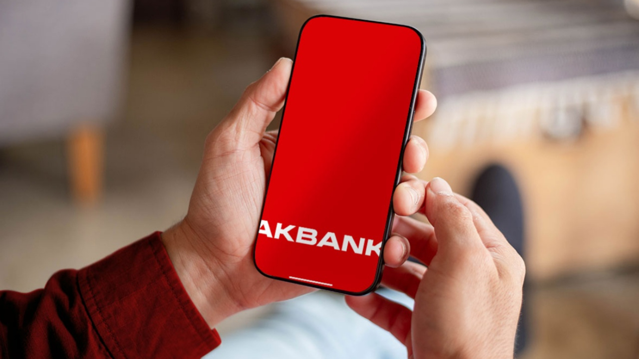 Akbank mağdurları hakkını arıyor! Oğuzhan Kumsal: Hesabımdan para çekildiğini 3 gün sonra tesadüfen öğrendim