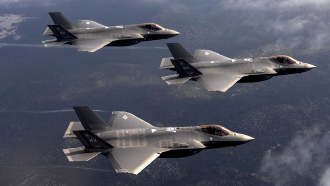 ABD batmak üzere olan F-35’leri S-400 kullanan Hindistan’a satmak istiyor! Aynı nedenle Türkiye programdan çıkarılmıştı