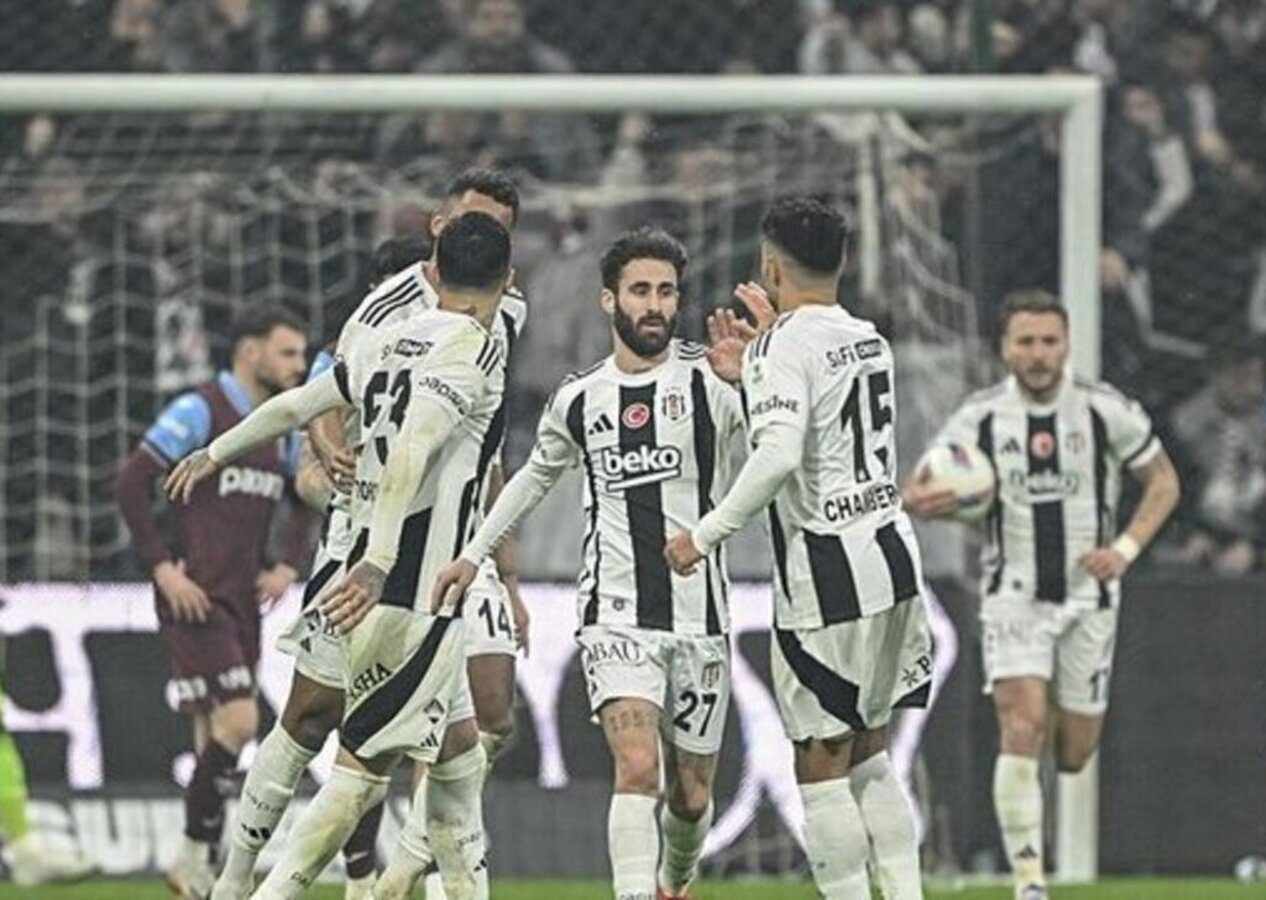 Beşiktaş ikinci yarı açıldı, Trabzonspor'u 2 golle yıktı! Beşiktaş 2 - 1 Trabzonspor | Maçın özeti