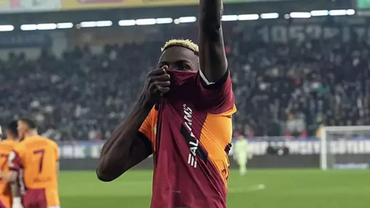Victor Osimhen takımına 3 puanı getiren oyuncuyu açıkladı: Galibiyette büyük bir payı vardı!