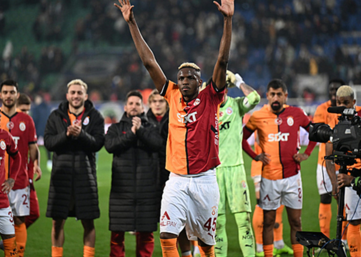 Galatasaray, derbi öncesi Süper Lig tarihine geçti!