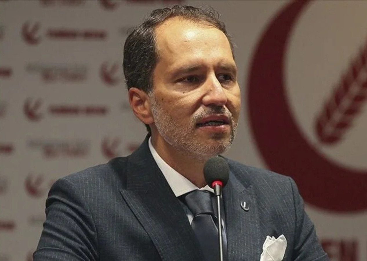 Çözülme devam ediyor: Yeniden Refah Partisi'nde bir istifa daha!