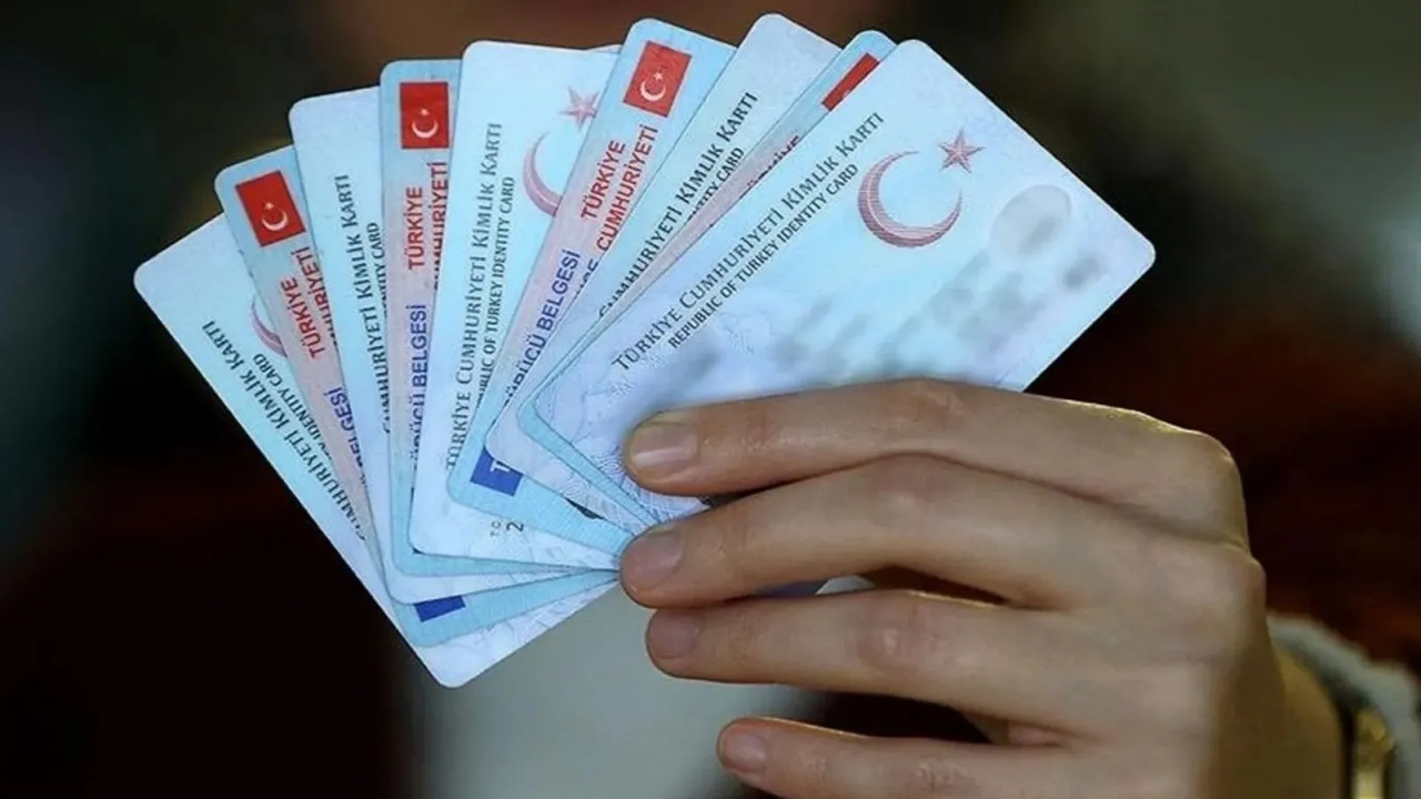 Tarihte bir ilk! Ehliyete yaş sınırı geliyor! O yaşa gelenler artık araç kullanamayacak