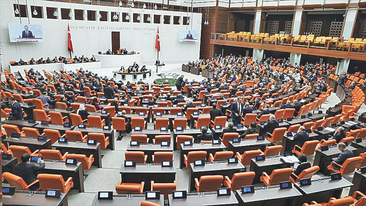 Sanayi ve ticarete ilişkin düzenlemeleri içeren teklif TBMM'den geçti