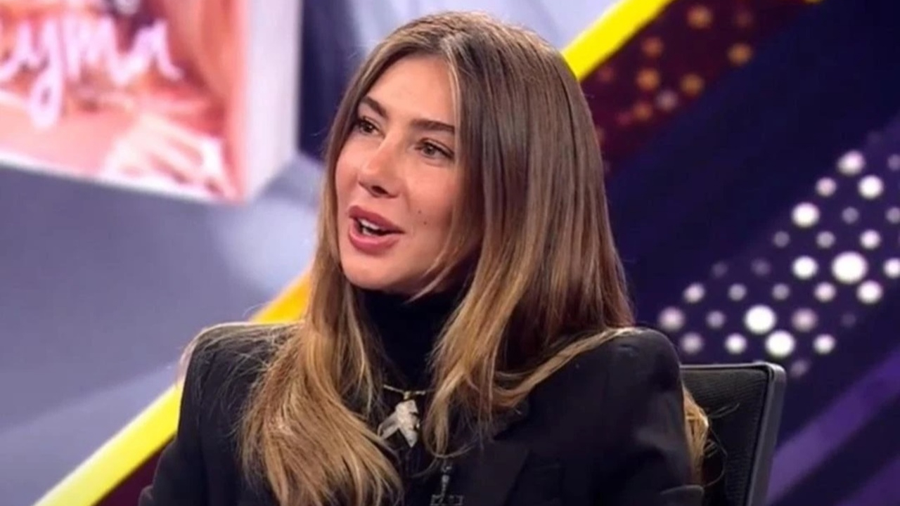 ''Ben bu kızlar gibi değildim'' diyerek yeni ınfluencerları eleştirdi! Eski pozları yüzüne tokat gibi çarpıldı