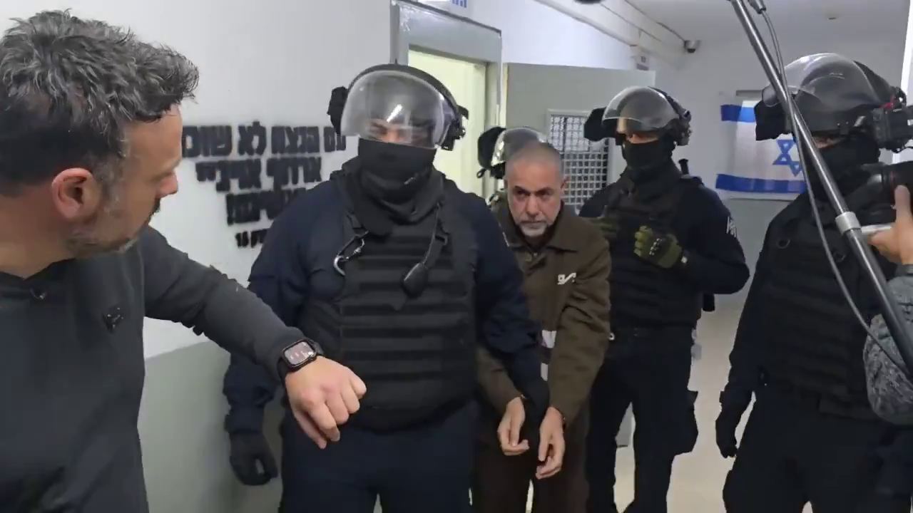Direnişin doktoru hala tutsak! Zalimlerin esir ettiği Ebu Safiyye'nin yeni görüntüleri ortaya çıktı