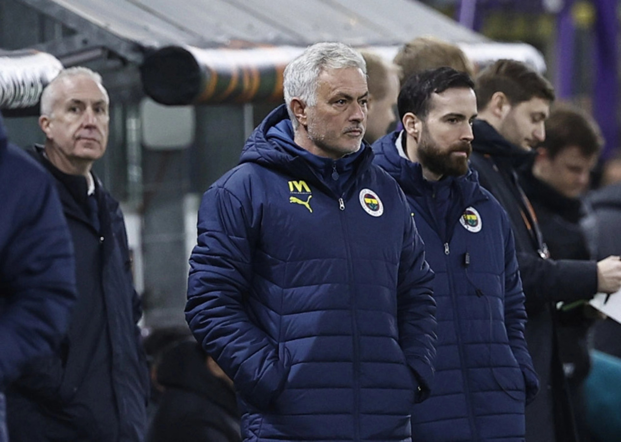 Jose Mourinho'dan derbi sorusuna ilginç cevap: Önce döner ve dizi, sonra Galatasaray!