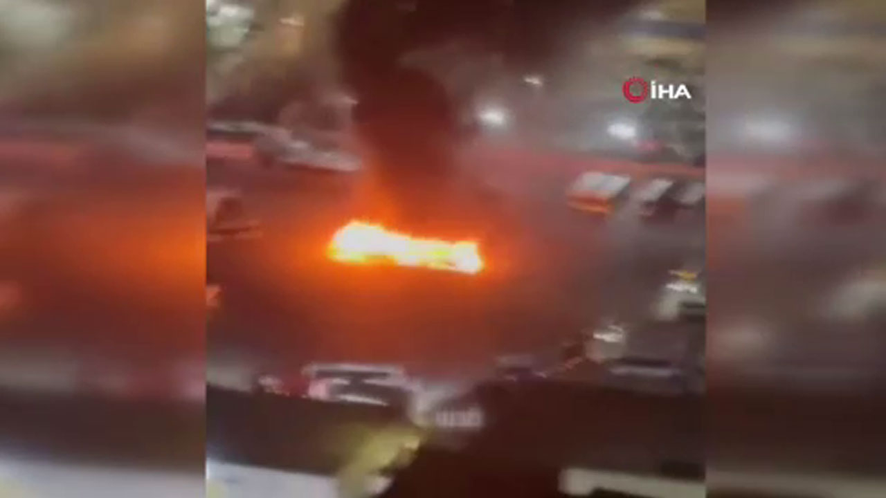 İsrail'de bombalı saldırı! Bir otobüs cayır cayır yandı! 5 bomba son anda fark edildi!