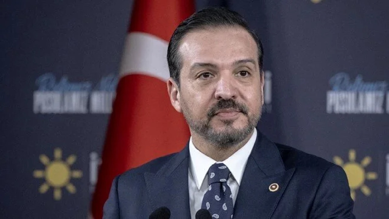 AK Parti'ye katılan Kürşad Zorlu kimdir, kaç yaşında, nereli?