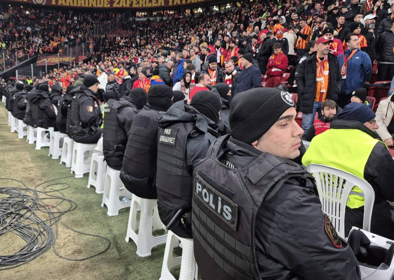 Derbi için olağanüstü güvenlik önlemi! Galatasaray - Fenerbahçe maçında 32 bin 500 polis görevli