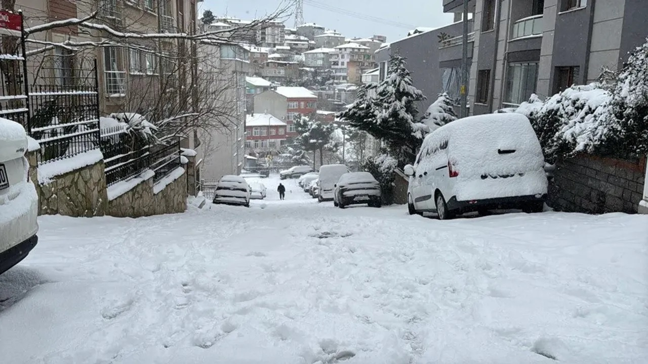 İstanbul Valiliği: Kuvvetli buzlanma ve dona dikkat!