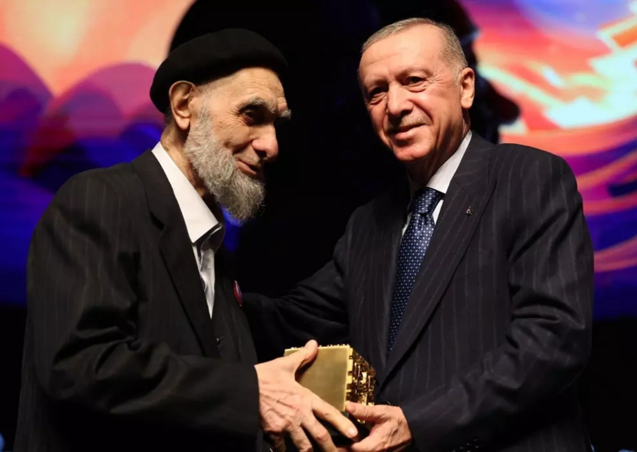 Hat sanatının kutbu! Hasan Çelebi hayatını kaybetti! Hattat Hasan Çelebi kimdir? İşte eserlerinden bazıları...