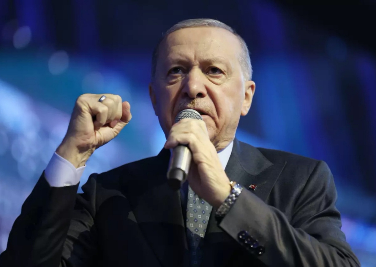 Cumhurbaşkanı Erdoğan kongrede oyunu kullandı! Teşekkür konuşmasında dikkat çeken mesaj: Umutları boşa çıkarmayacağız!