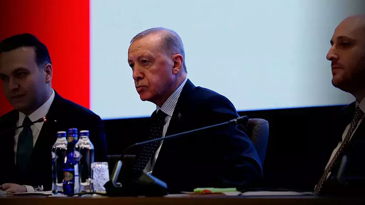 Cumhurbaşkanı Erdoğan AK Parti Kadın ve Gençlik Kolları MKYK toplantılarına başkanlık etti