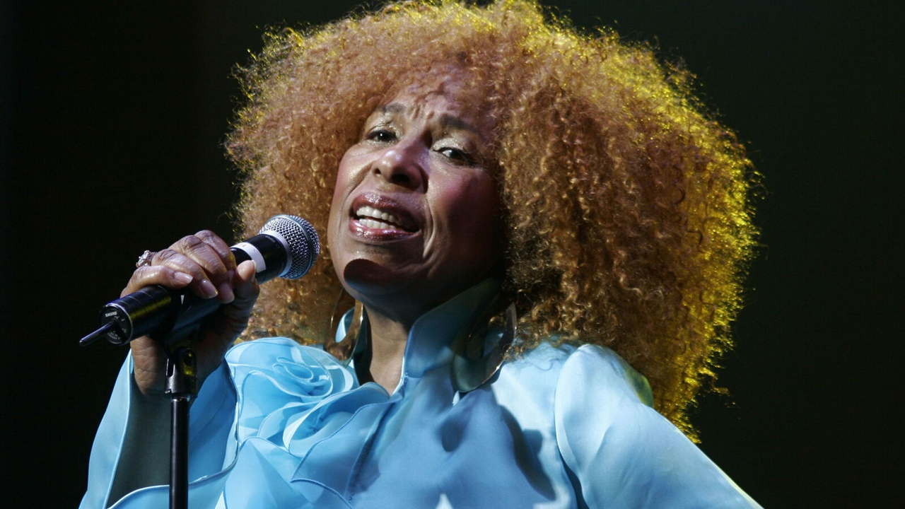 Grammy ödüllü sanatçı Roberta Flack vefat etti