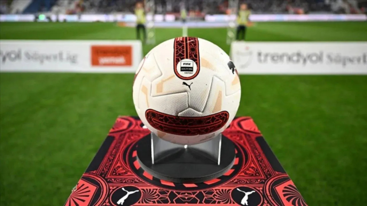 FIFA'dan Süper Lig ekibine 6 puan silme cezası: -3 puana düştüler!