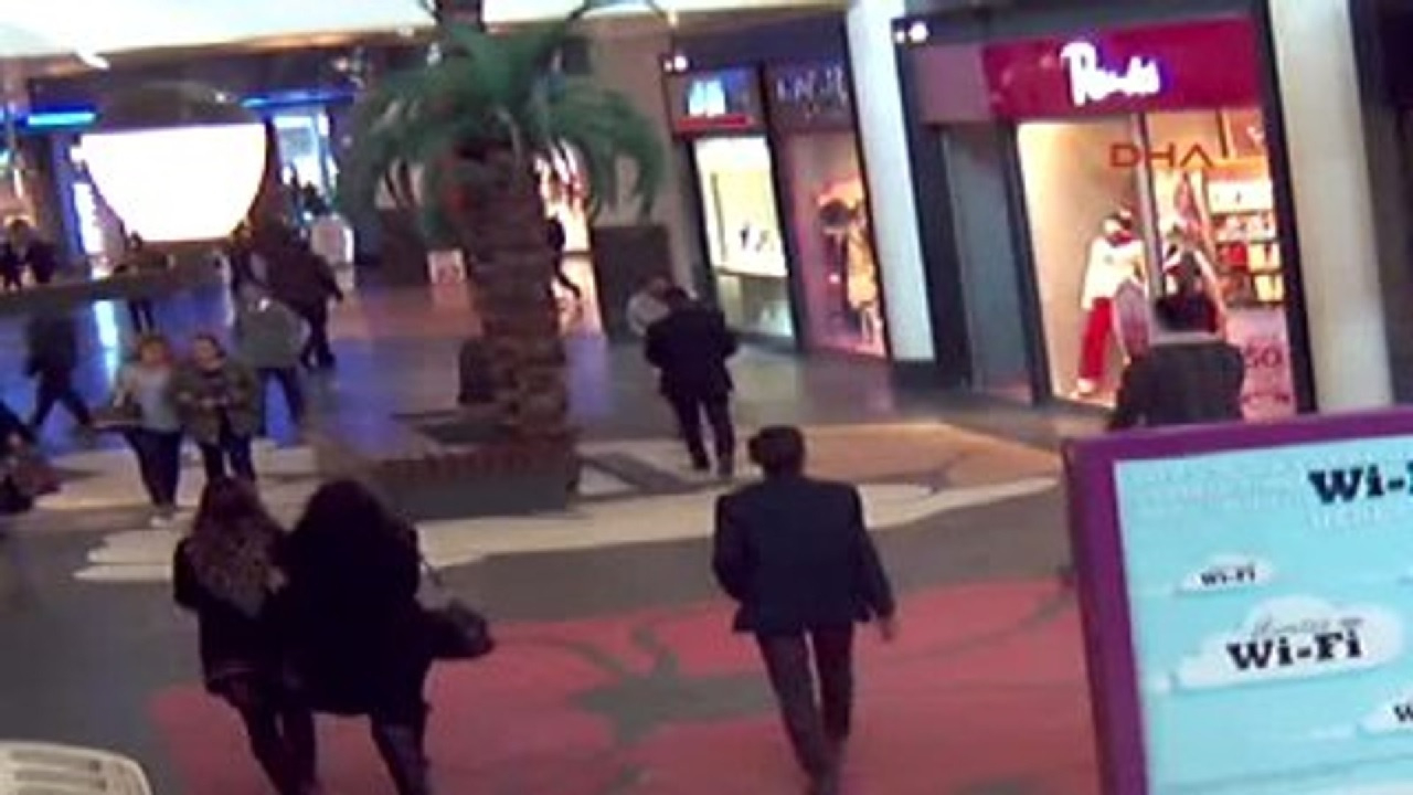 Kayseri Forum AVM’nin bahçesinde korkunç anlar: Anne ve 2 kızını bıçakladı...