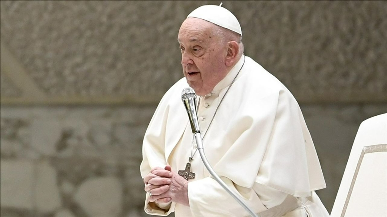 Vatikan'dan Papa Franciscus'un sağlığıyla ilgili yeni açıklama: