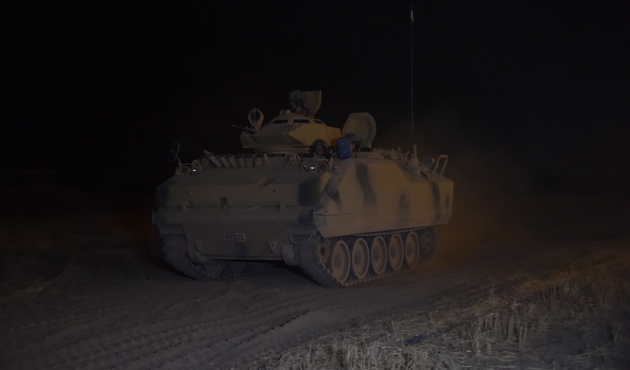 Habur'da askerler gece tatbikatı yaptı...
