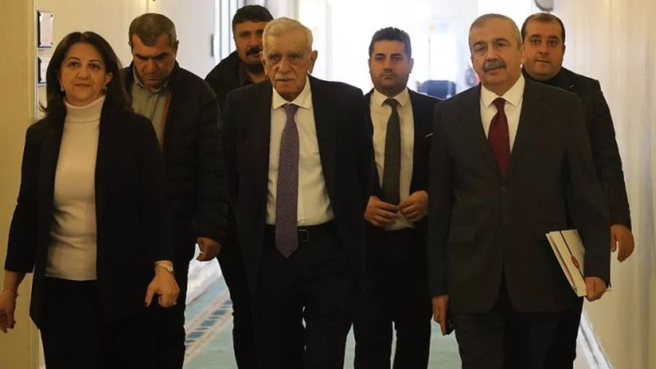 Heyet güncellendi... Öcalan'dan çağrı geliyor