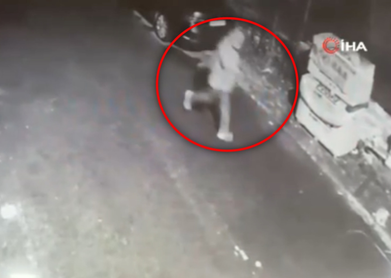 İstanbul'da kezzaplı dehşet: 60 yaşındaki adam, reddedilince talihsiz kadının yüzüne kezzap attı!