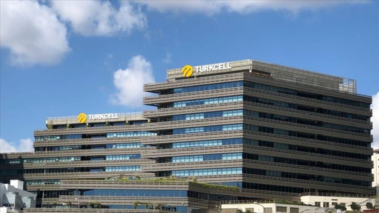 Turkcell’in toplam gelirleri yıllık bazda 166,7 milyar liraya ulaştı