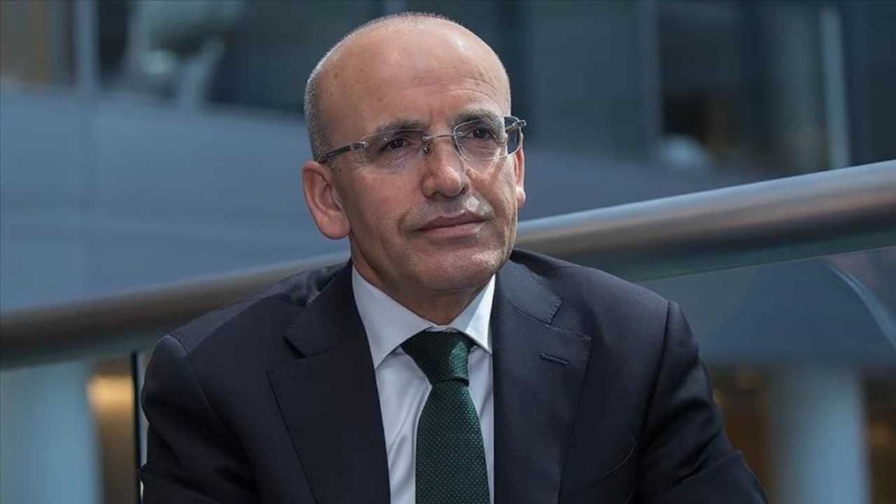 Bakan Şimşek'ten büyüme yorumu! İyileşen güven ekonomiyi olumlu etkileyecek