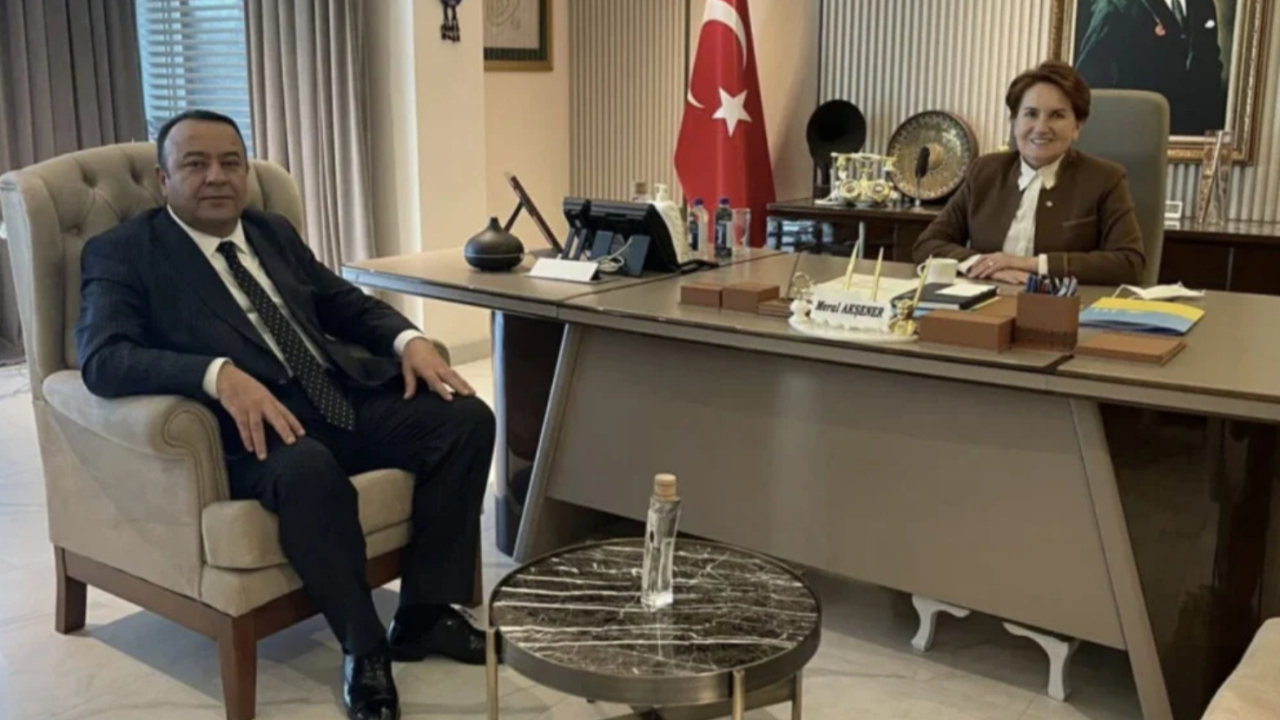 "Erdoğan'a oy verdim" diyen Adnan Beker CHP'ye geçiyor! Özgür Özel rozeti bizzat takacak... Kılıçdaroğlu destekçileri tepkili...
