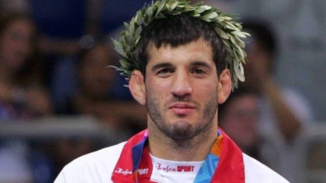 Olimpiyat efsanesi Rus güreşçi Buvaisar Saitiev 49 yaşında hayatını kaybetti