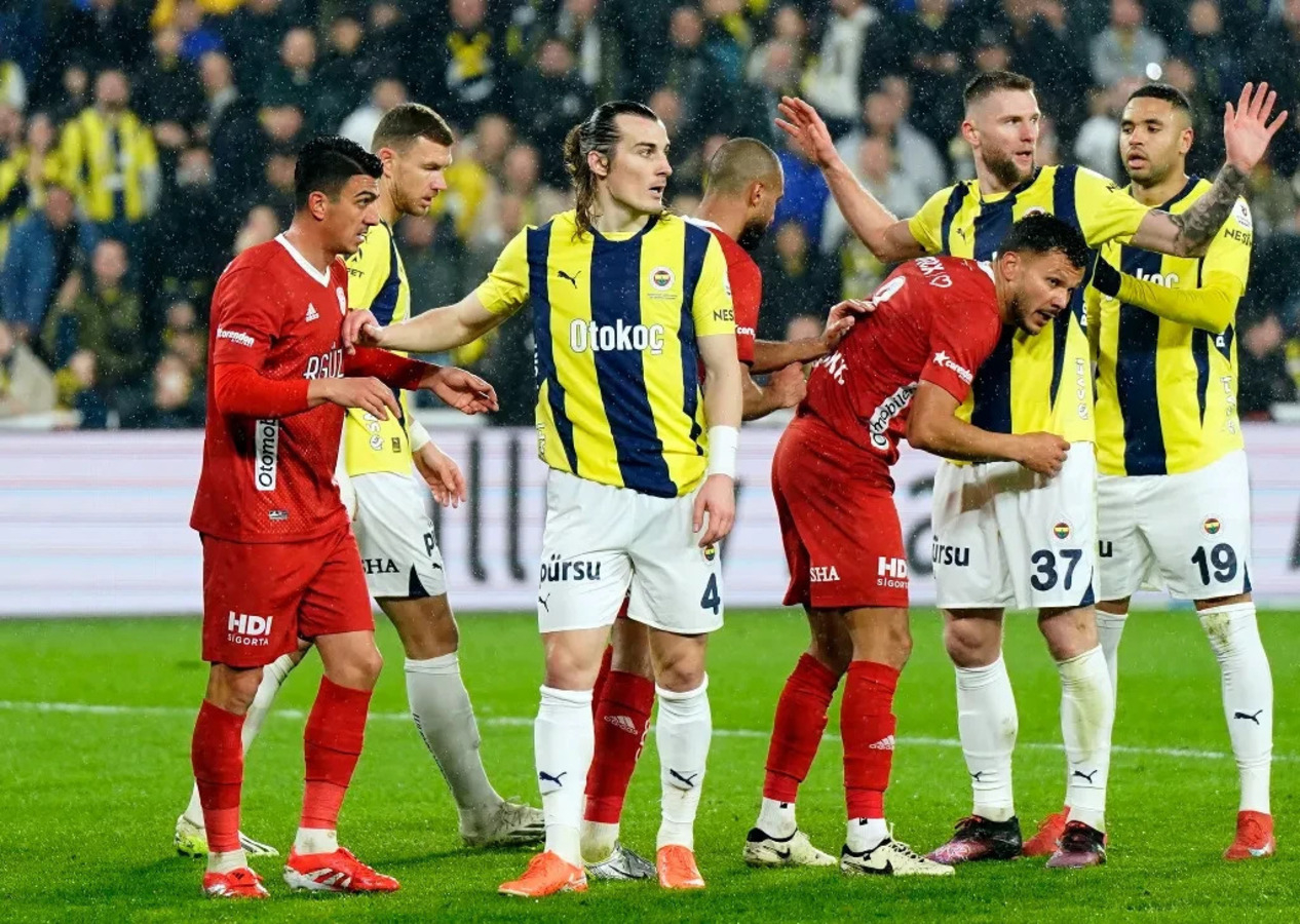 Tugay Kerimoğlu Fenerbahçe'nin en kritik oyuncusunu seçti: Takımın bel kemiği belli oldu!