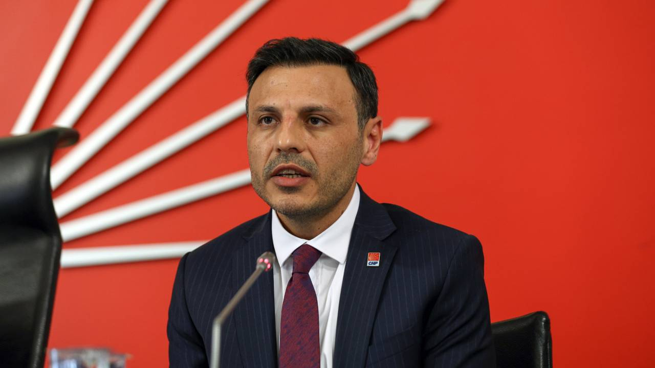 CHP İstanbul İl Başkanı Özgür Çelik hakkında "Toplantı ve Gösteri Yürüyüşleri Kanununa muhalefet" soruşturması