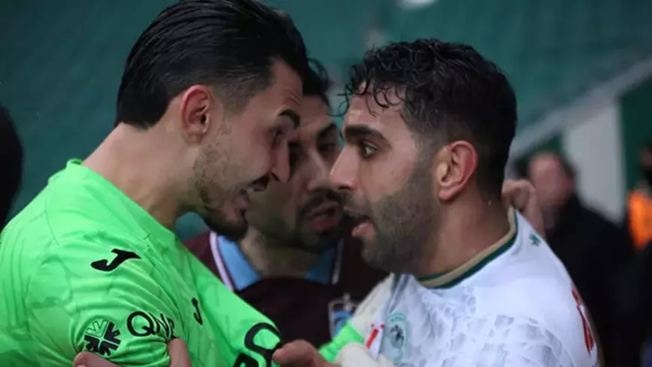 Konyaspor - Trabzonspor maçında olay: Futbolcular birbirine girdi!