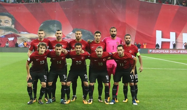 Galatasaray'ın transferdeki ilk hedefi belli oldu!