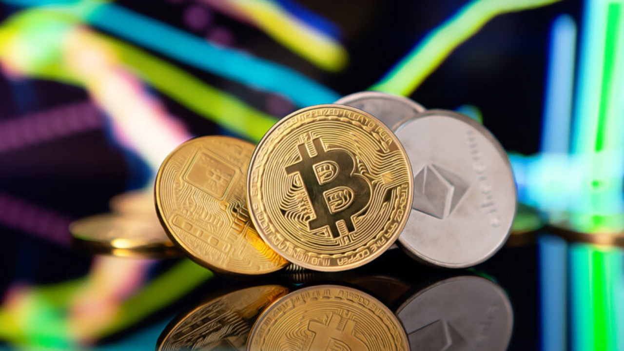 Bitcoin ve altcoin’lerde büyük kayıp var! Trump’ın politikaları kriptoyu sarsmaya devam ediyor